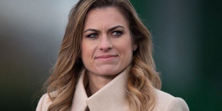 Karen Carney Deactivates Her Twitter After Sexist Abuse