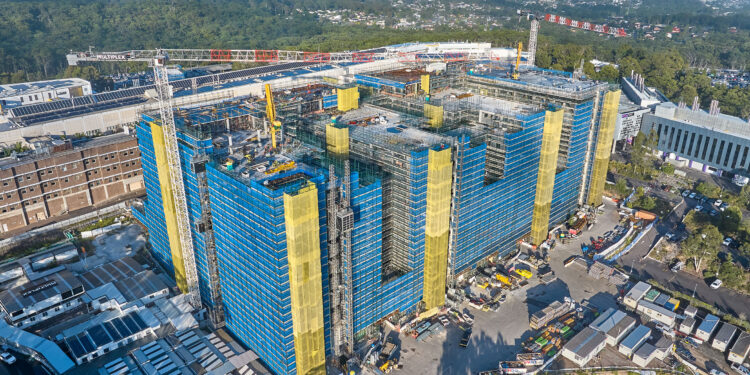 Multiplex Tops Out $835 Million Hospital in Hunter Region