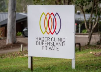 hader clinic sign outside